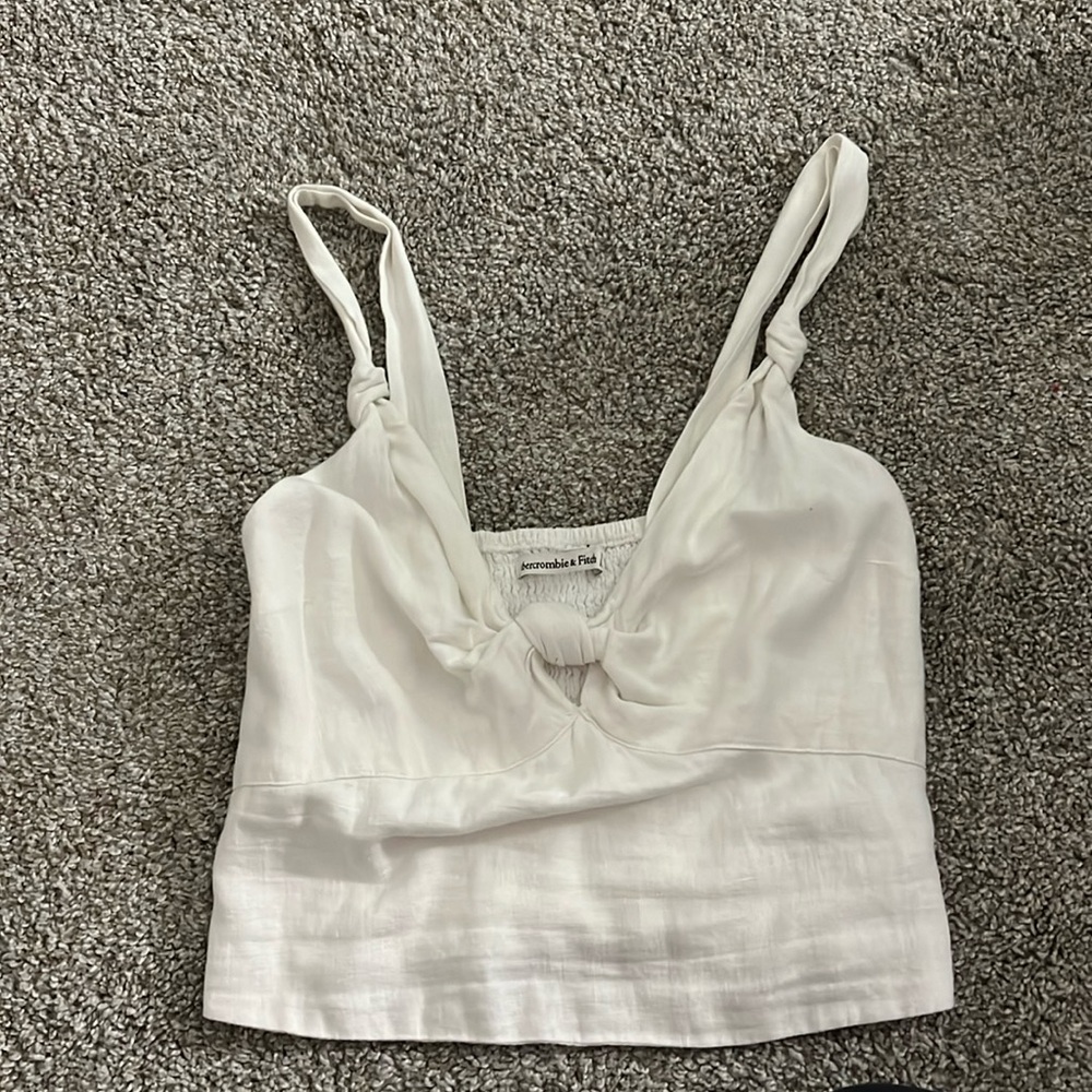 Abercrombie tank never worn